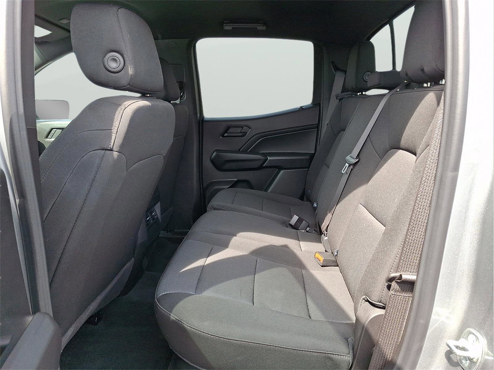 Used 2025 Chevrolet Colorado Trail Boss image 27