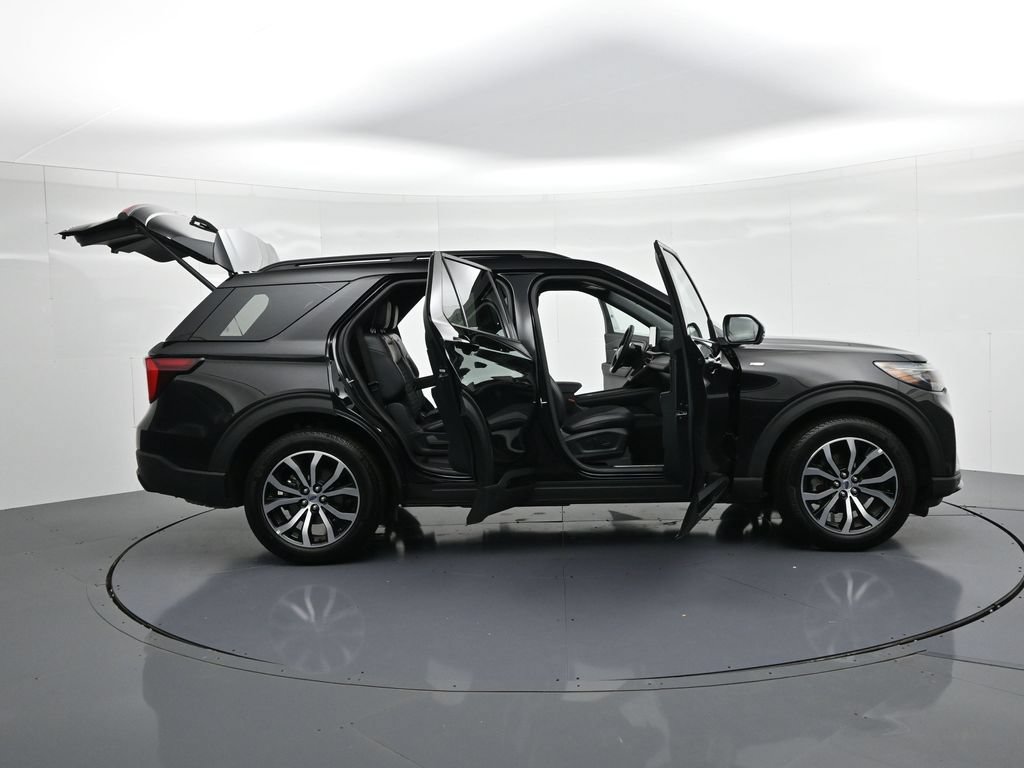 Certified 2026 Ford Explorer ST-Line AWD/4WD image 26