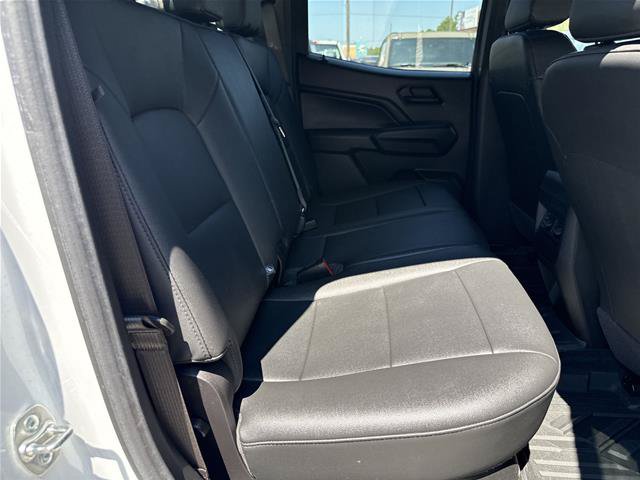 Used 2025 Chevrolet Colorado W/T w/ Advanced Trailering Package AWD/4WD image 19