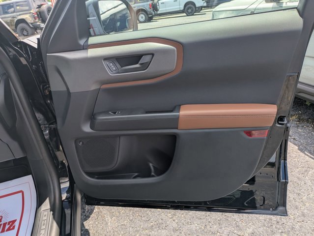 Certified 2025 Ford Bronco Sport Outer Banks w/ Outer Banks Tech Package+ image 31