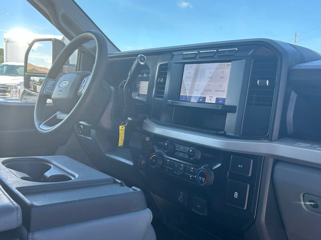 Certified 2024 Ford F550 2WD Regular Cab Super Duty image 21