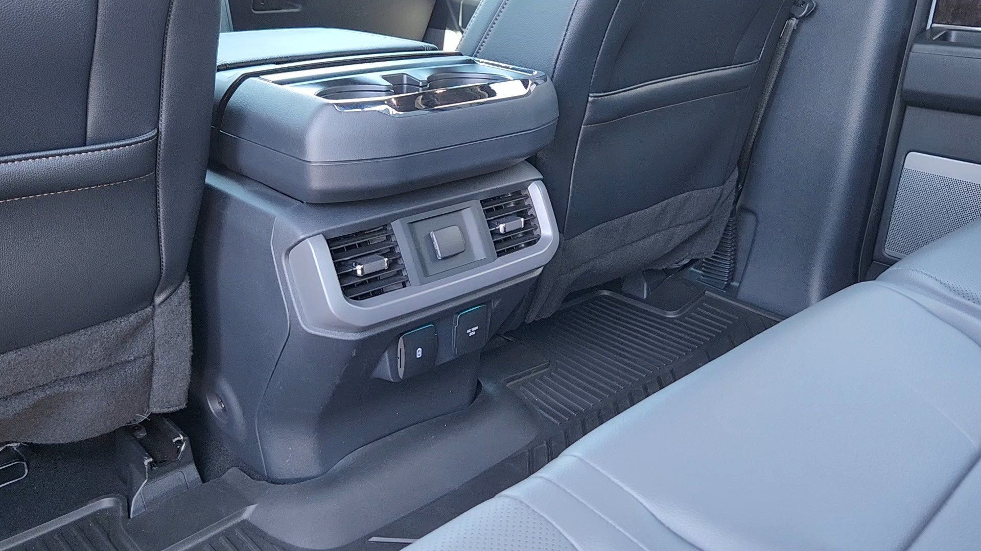 Certified 2023 Ford F150 Lightning Lariat AWD/4WD image 17