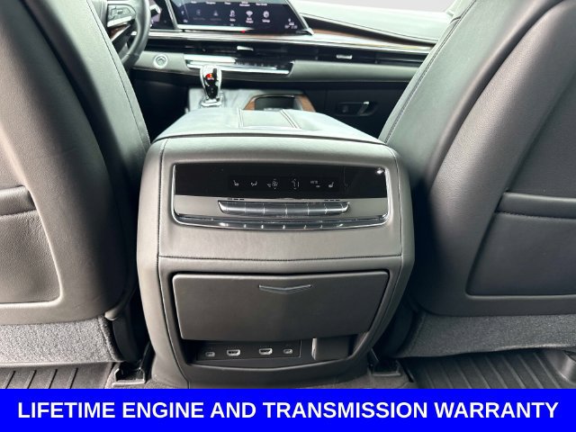 Used 2021 Cadillac Escalade Premium Luxury Platinum RWD image 17