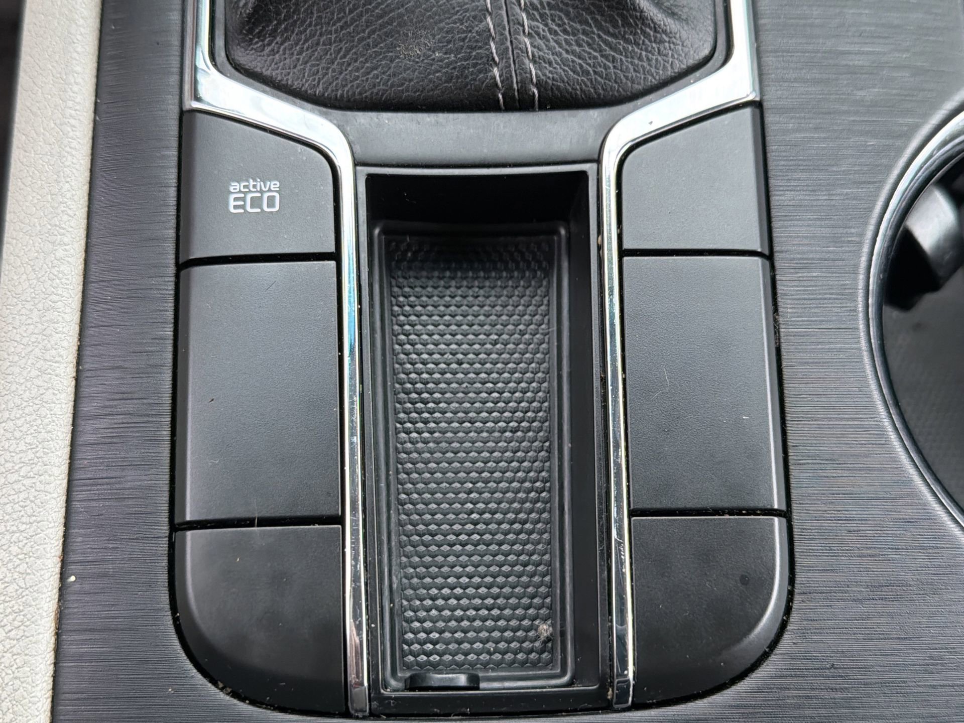 Used 2021 Kia Sedona LX image 14