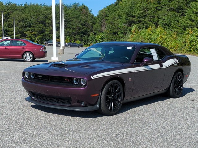 Used 2022 Dodge Challenger R/T Scat Pack w/ Dynamics Package RWD image 8