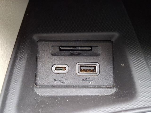 Used 2022 Buick Enclave Essence w/ Experience Buick Package image 25