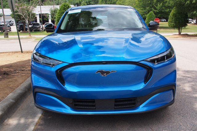 Certified 2025 Ford Mustang Mach-E Premium AWD/4WD image 2