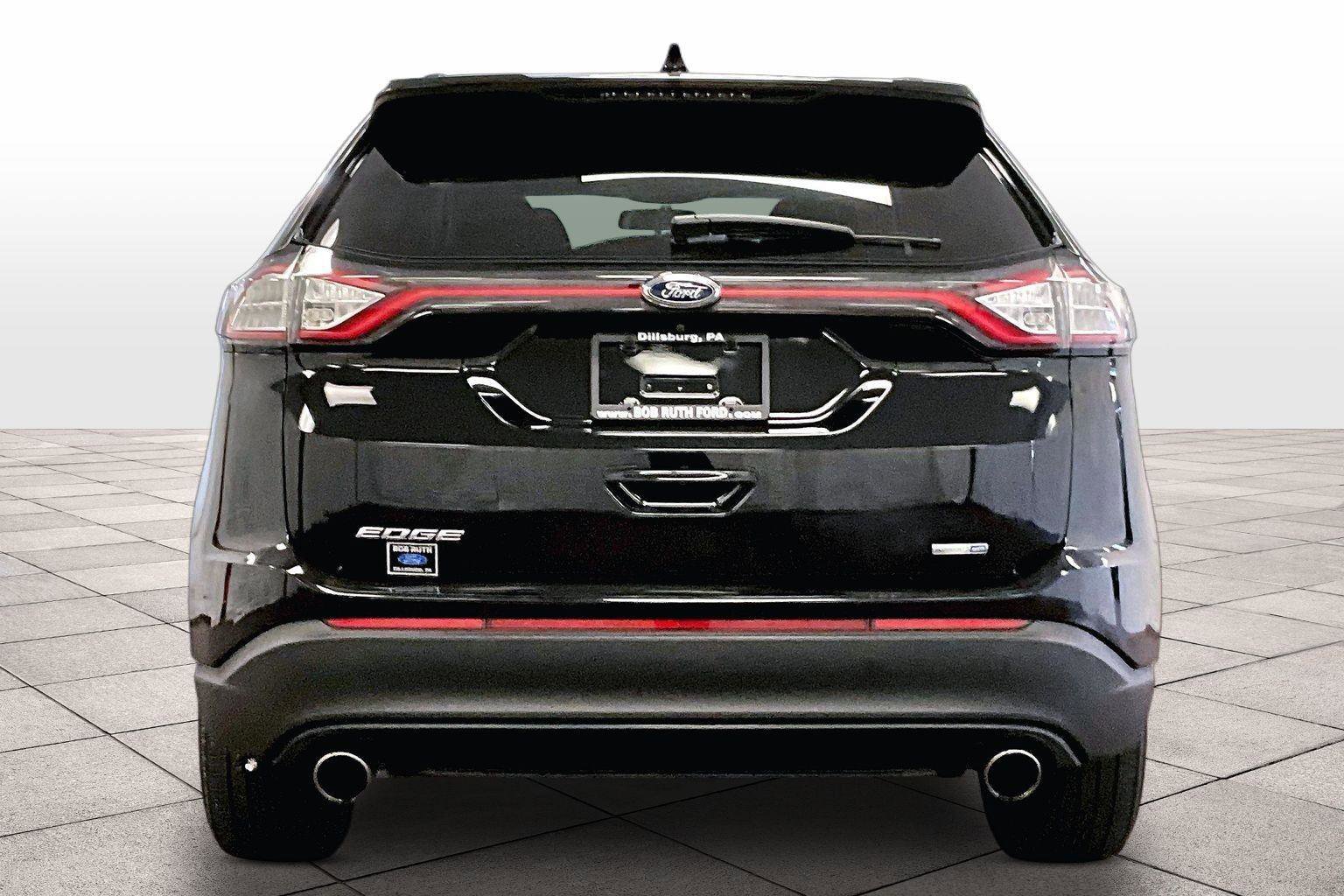 Certified 2018 Ford Edge SE image 4