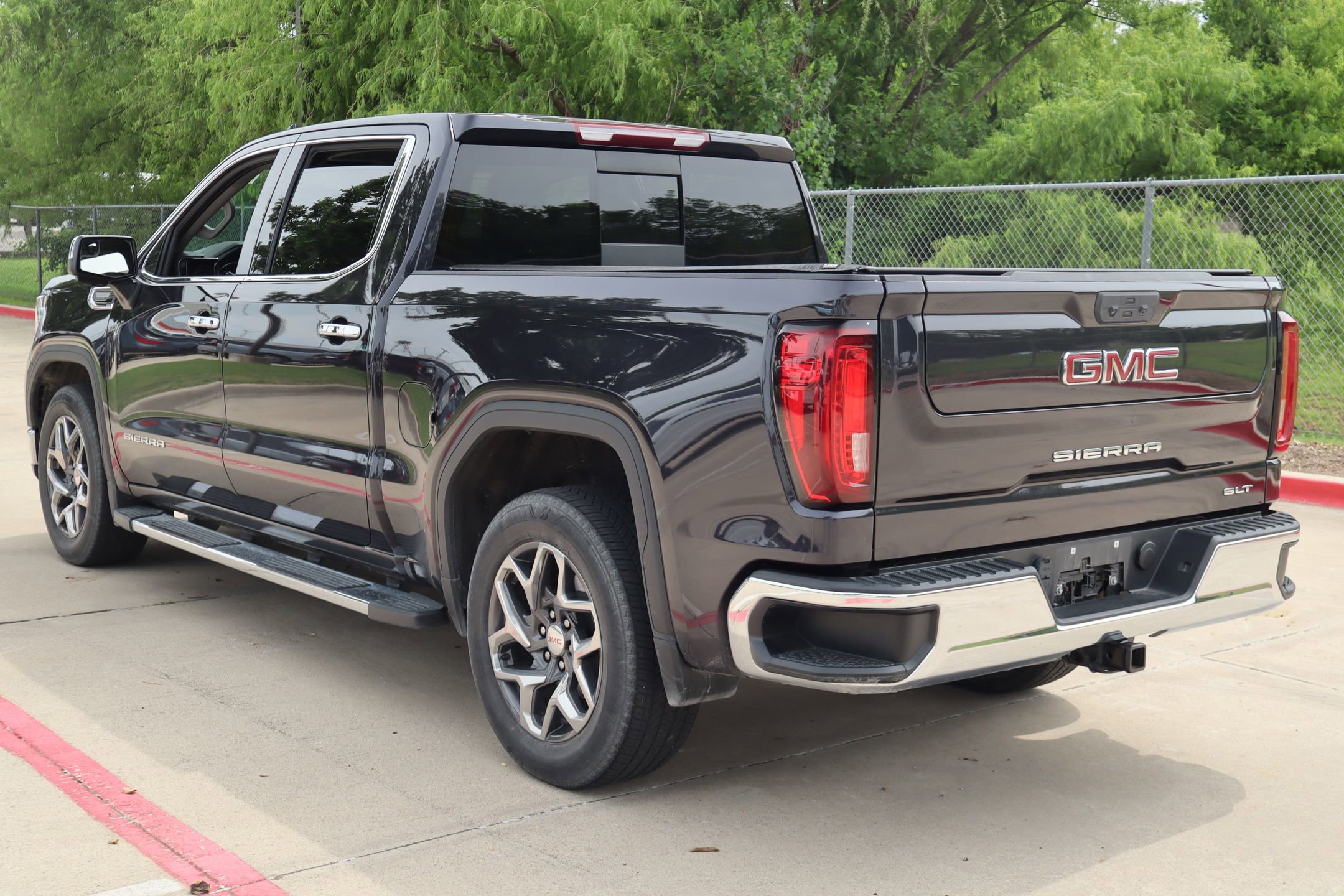 Used 2023 GMC Sierra 1500 SLT RWD image 6