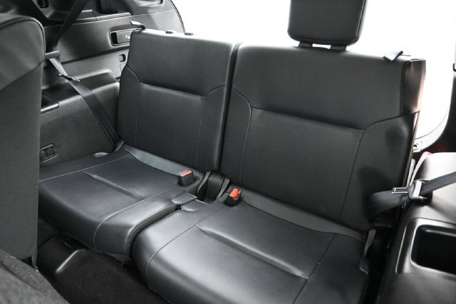 Used 2025 Mitsubishi Outlander SE FWD image 29