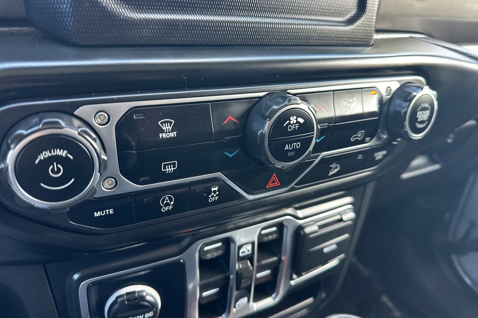 Used 2020 Jeep Wrangler Unlimited Sport S AWD/4WD image 28