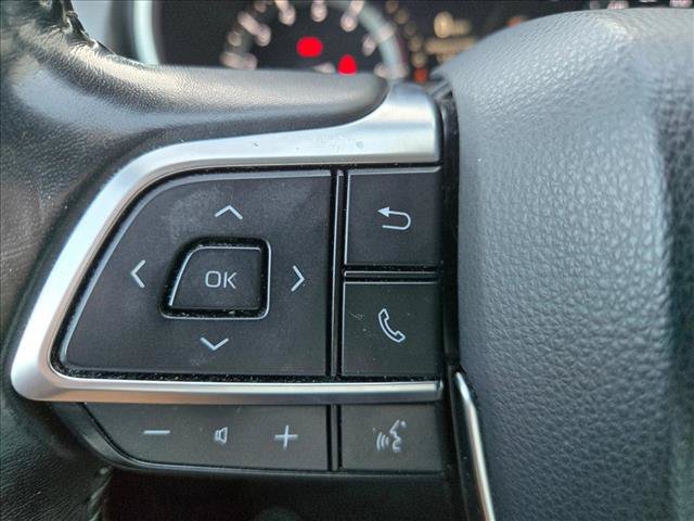 Used 2021 Toyota Highlander XLE FWD image 15
