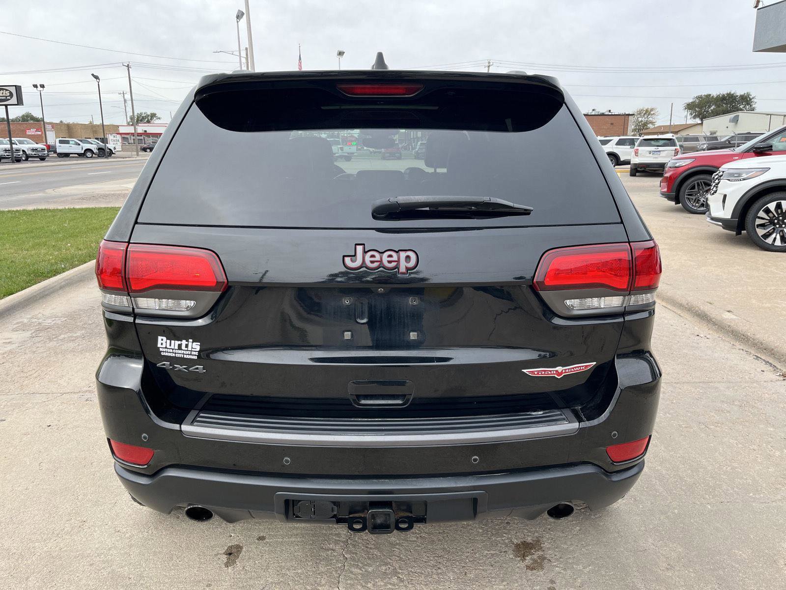 Used 2018 Jeep Grand Cherokee Trailhawk w/ Trailhawk Luxury Group image 4