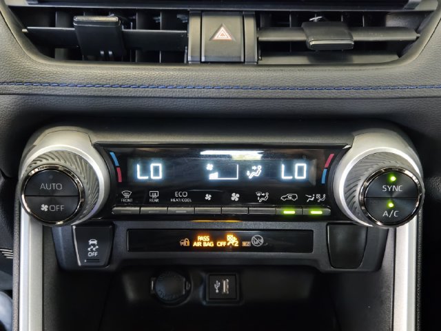 Used 2023 Toyota RAV4 SE AWD/4WD image 20