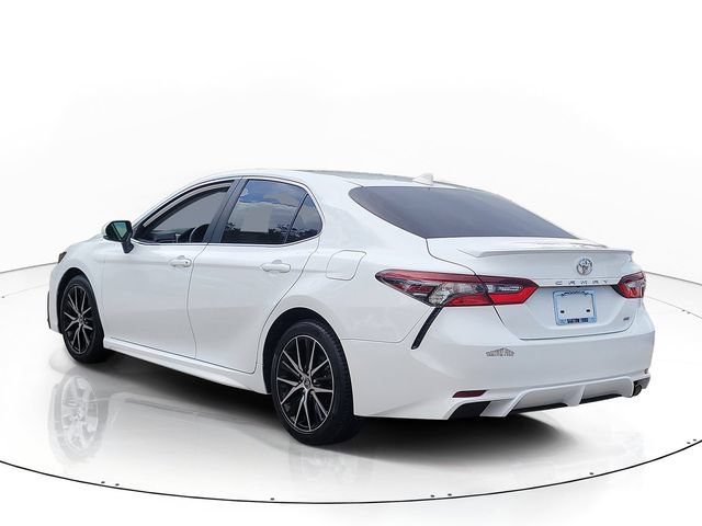 Used 2024 Toyota Camry SE FWD image 7