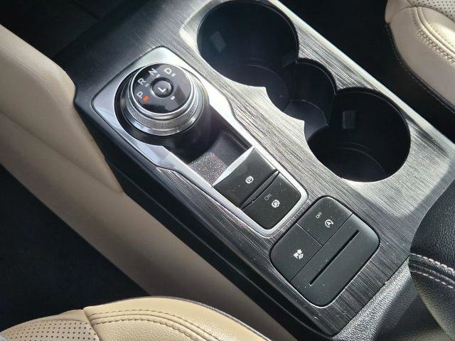 Certified 2020 Ford Escape SEL image 22