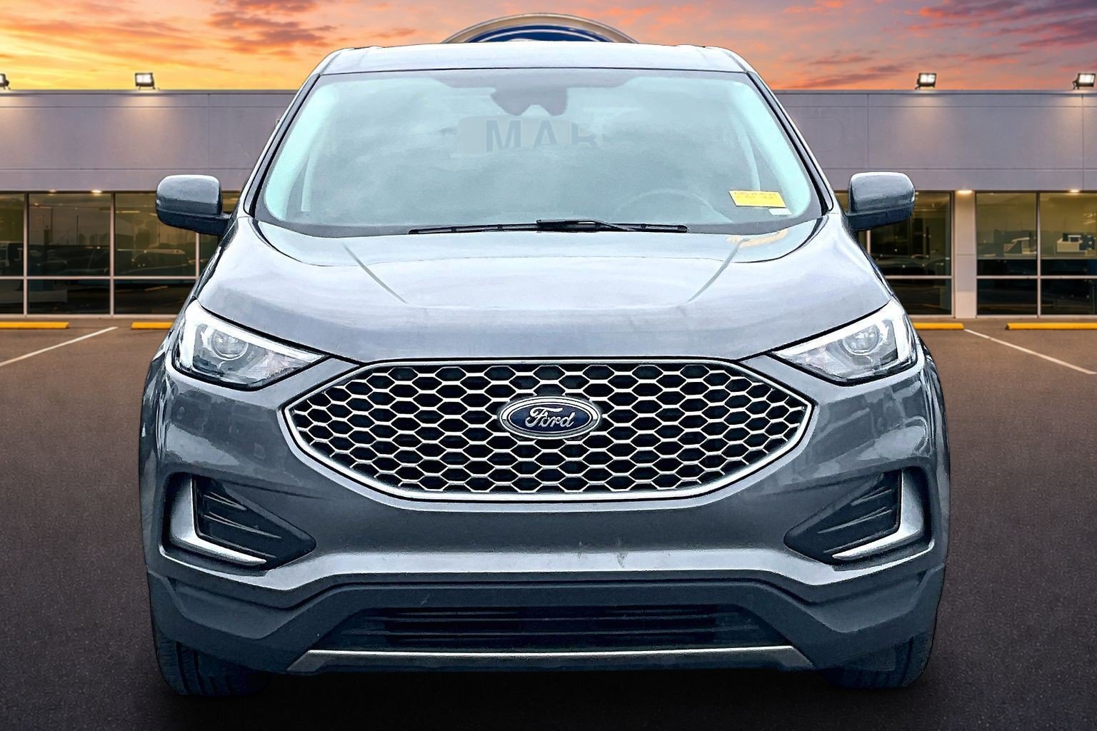 Certified 2024 Ford Edge SEL AWD/4WD image 3