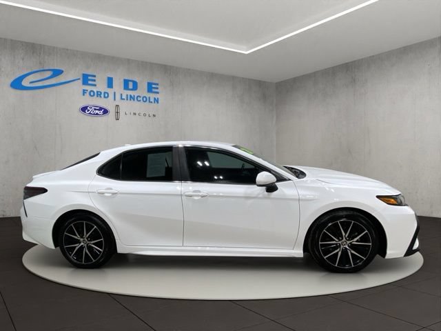 Used 2021 Toyota Camry SE AWD/4WD image 7