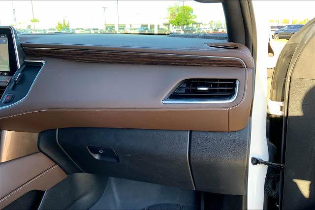 Used 2021 Chevrolet Suburban High Country w/ Premium Package image 19