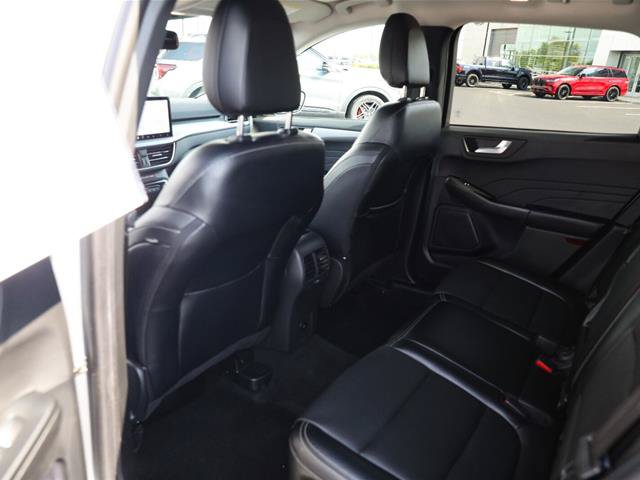 Certified 2024 Ford Escape Platinum AWD/4WD image 25