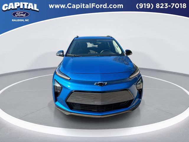 Used 2023 Chevrolet Bolt EUV LT w/ Driver Confidence Package FWD image 3