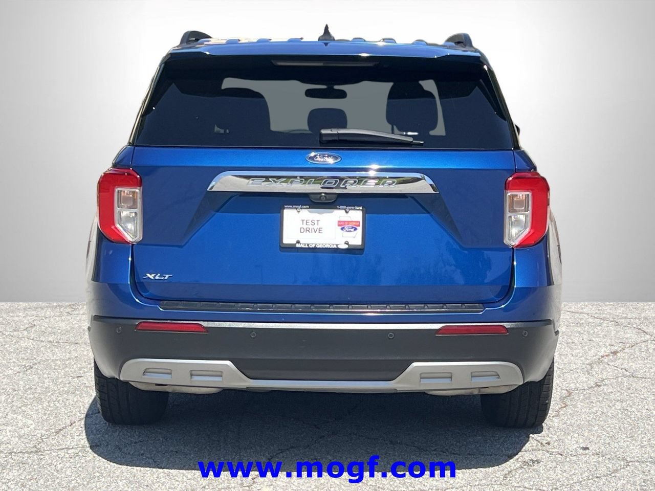 Certified 2023 Ford Explorer XLT w/ Equipment Group 202A RWD image 24