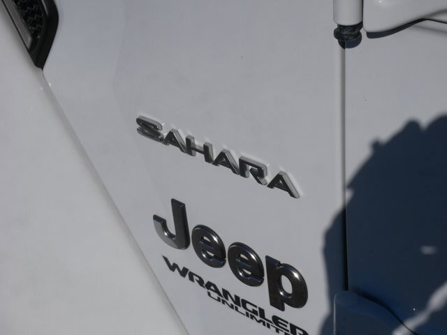 Used 2020 Jeep Wrangler Unlimited Sahara AWD/4WD image 11