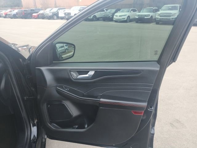 Certified 2023 Ford Escape ST-Line Select w/ Tech Pack #2 image 10