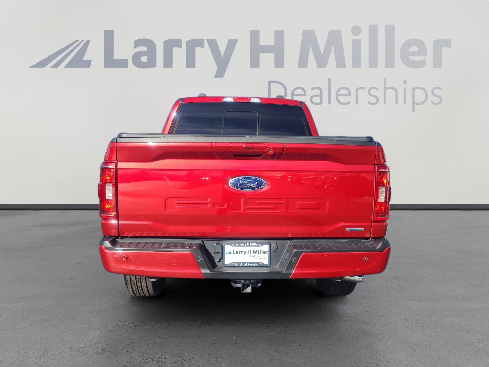 Certified 2021 Ford F150 XLT w/ Equipment Group 302A High image 4