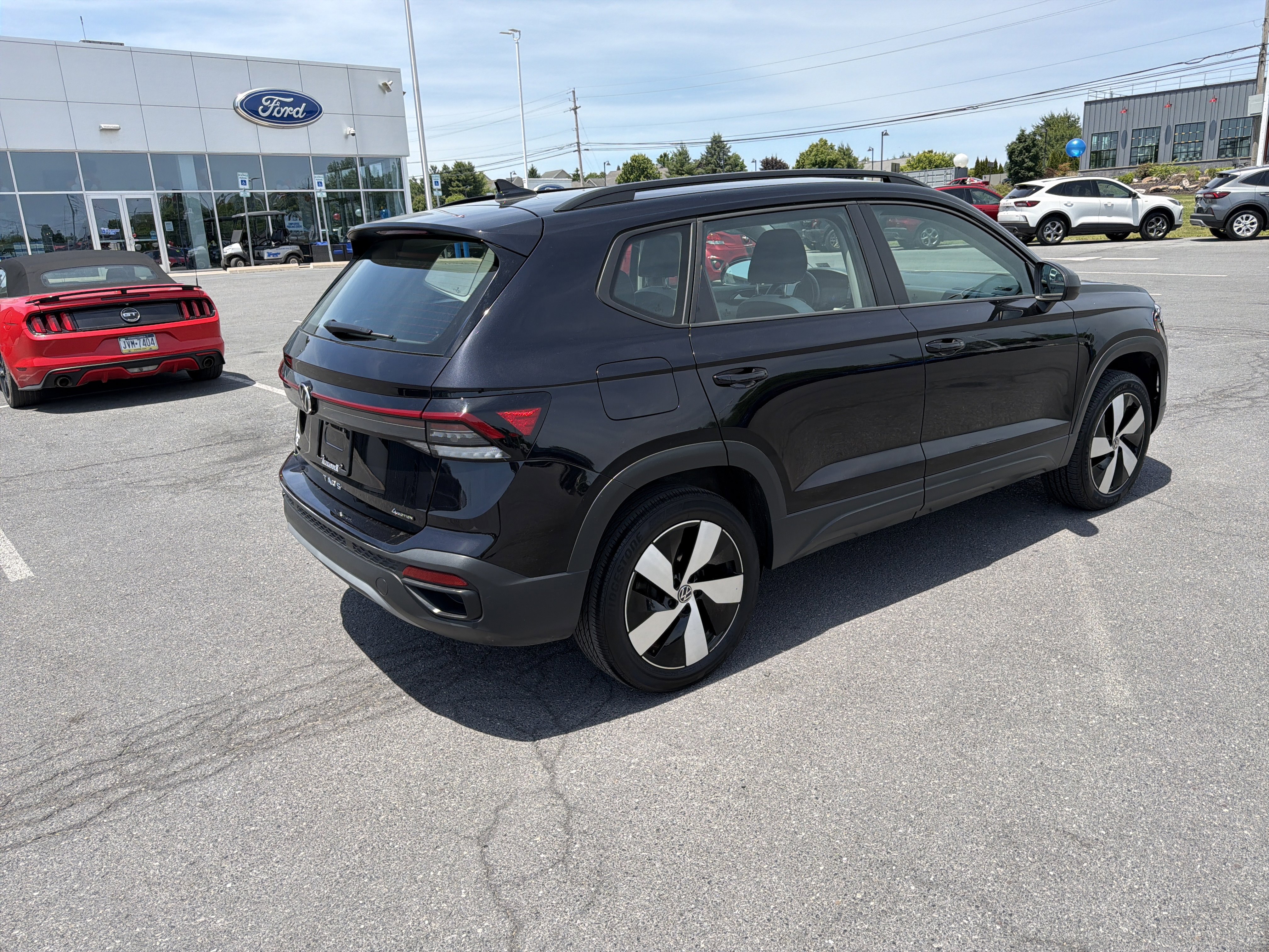 Used 2025 Volkswagen Taos S AWD/4WD image 3