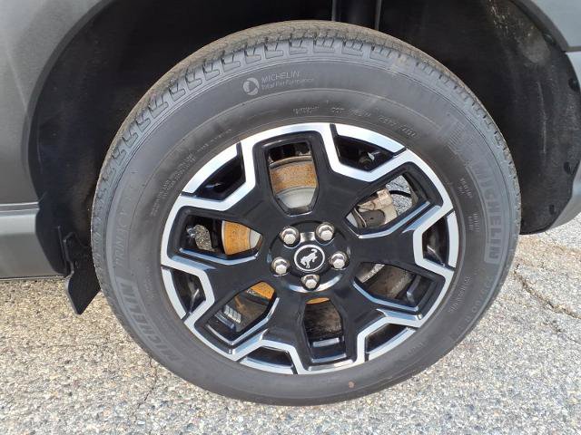 Certified 2025 Ford Bronco Sport Outer Banks w/ Outer Banks Tech Package+ AWD/4WD image 17