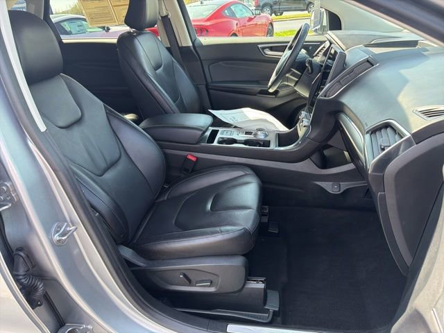 Certified 2022 Ford Edge Titanium AWD/4WD image 19