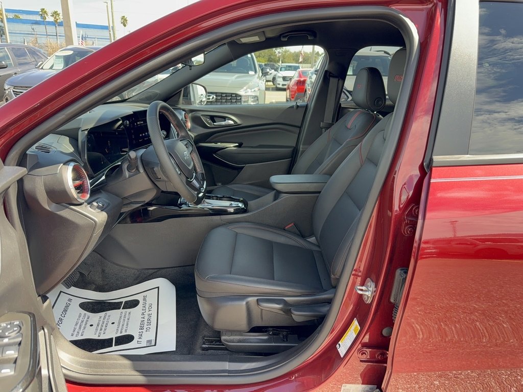 Used 2024 Chevrolet Trax RS w/ Driver Confidence Package image 12