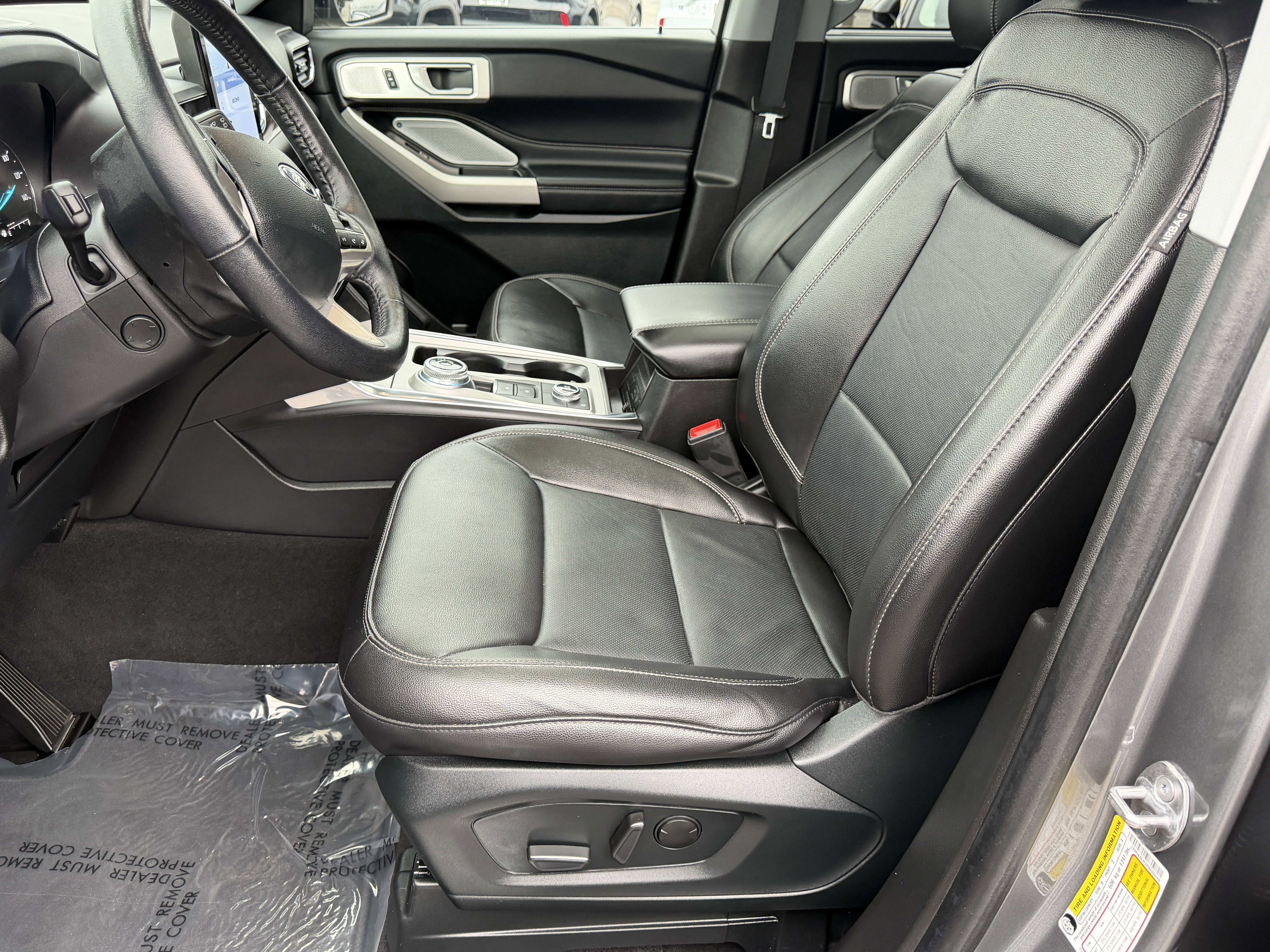 Certified 2023 Ford Explorer Limited w/ Hybrid Equipment Group 310A image 12