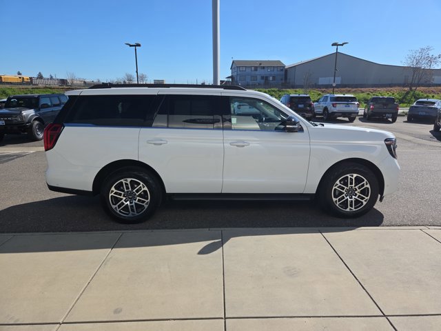 Certified 2025 Ford Expedition Active image 6