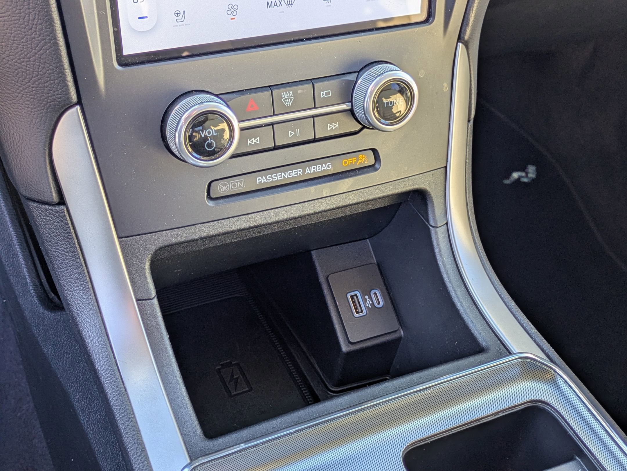 Certified 2022 Ford Edge SEL w/ Convenience Package image 25