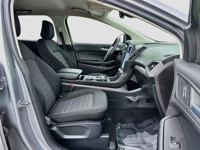 Certified 2022 Ford Edge SE w/ Black Appearance Package AWD/4WD image 27