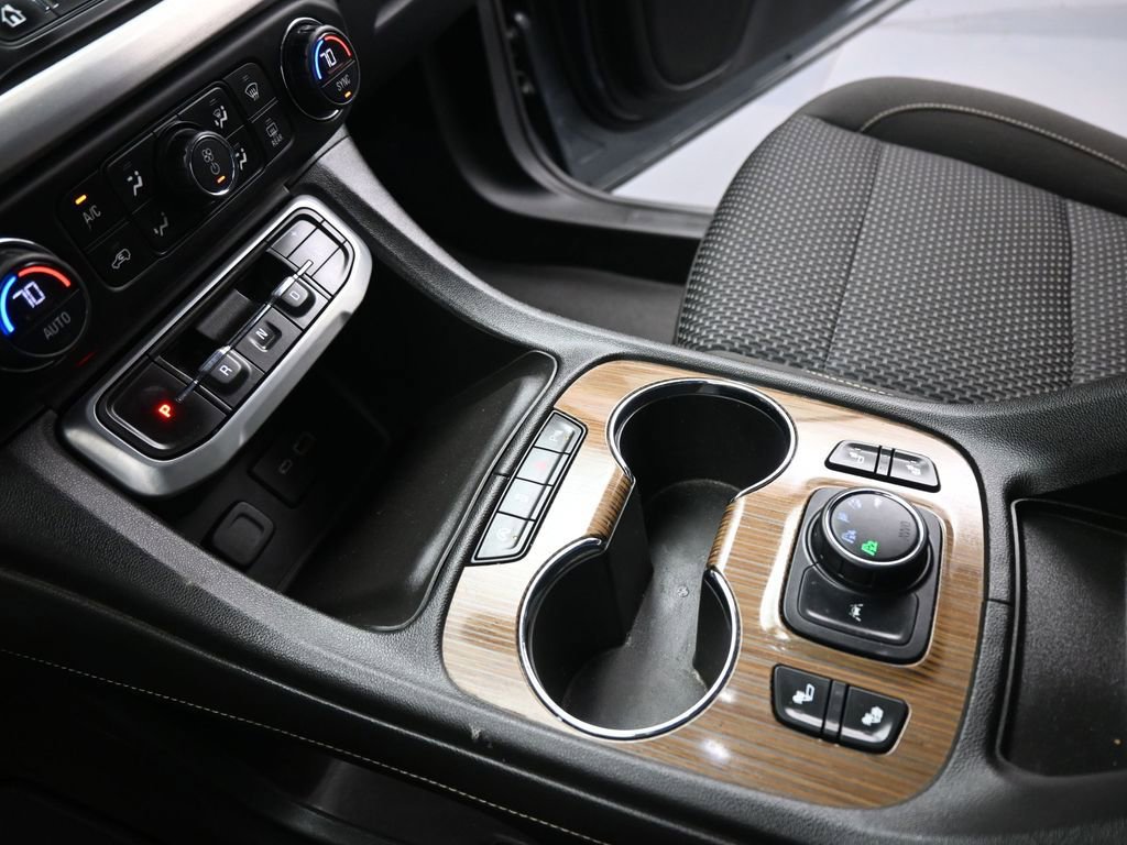 Used 2021 GMC Acadia SLE w/ Driver Convenience Package image 18