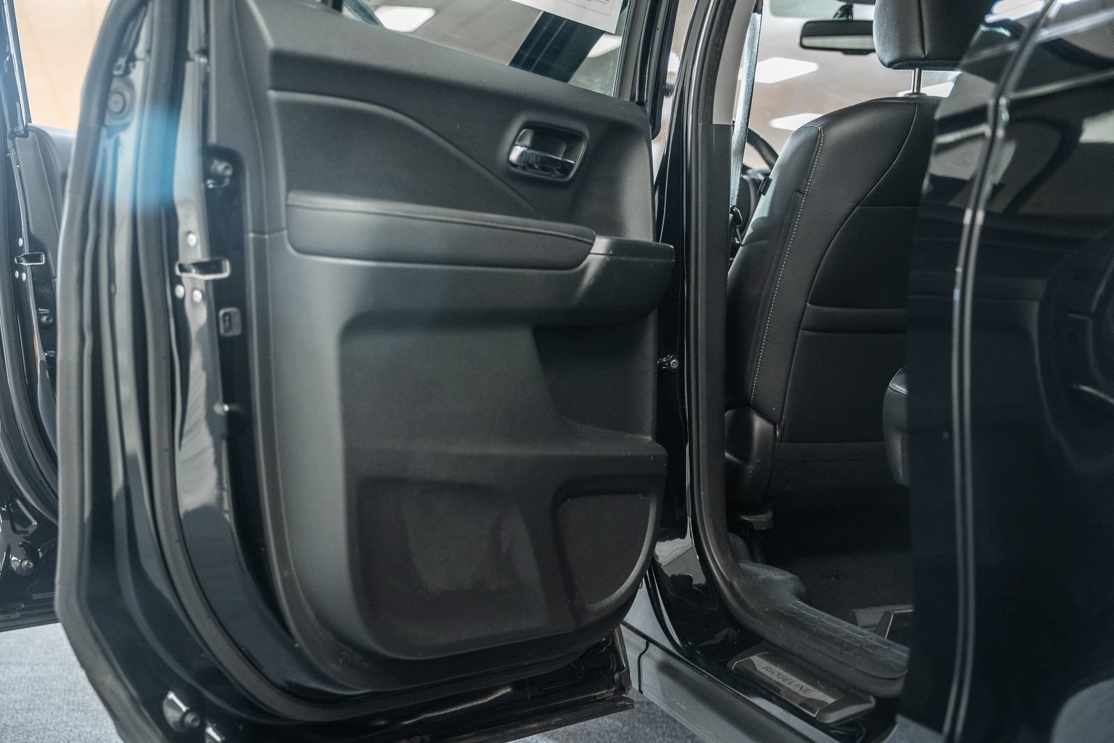 Used 2017 Honda Ridgeline RTL-T image 41