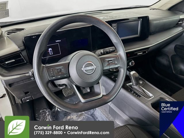 Used 2025 Nissan Kicks S FWD image 11