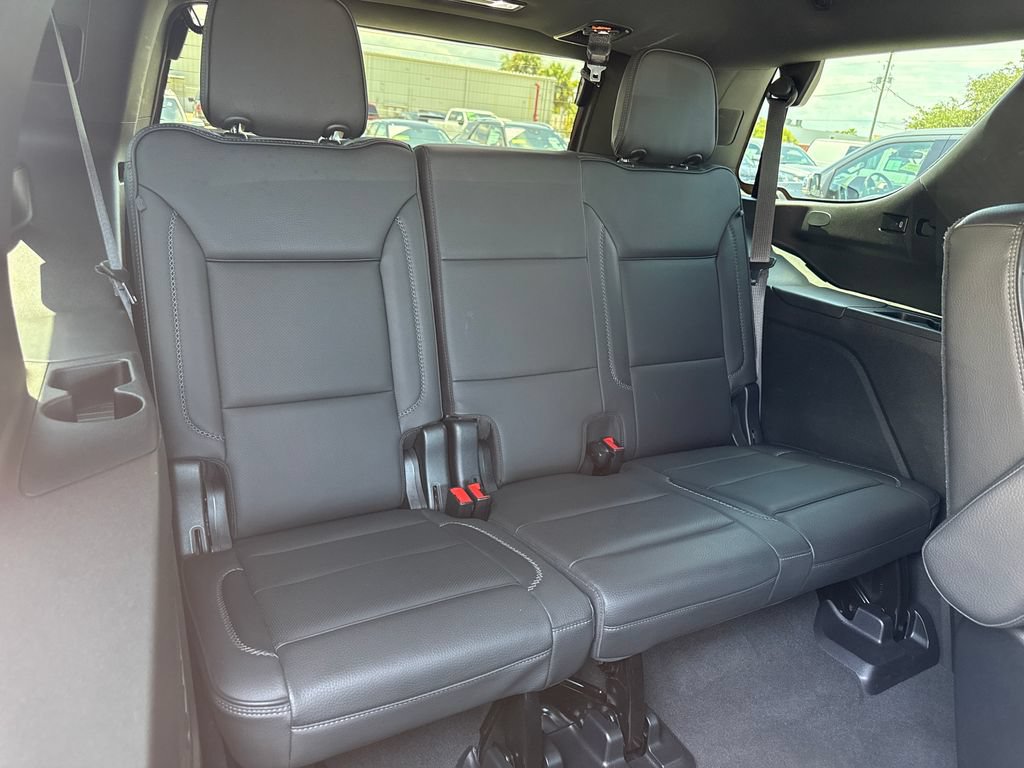 Used 2021 GMC Yukon Denali w/ Denali Premium Package RWD image 28