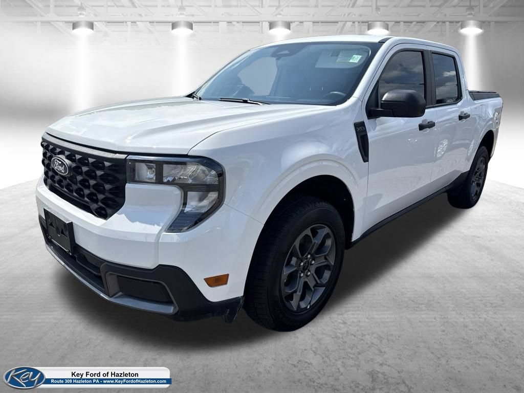 Certified 2025 Ford Maverick XLT w/ Equipment Group 301A AWD/4WD image 3