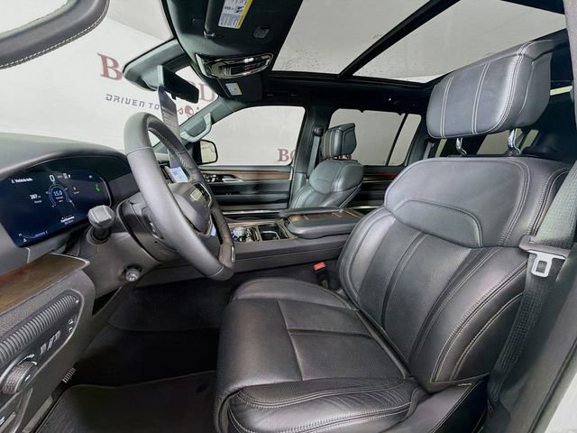 Used 2023 Jeep Grand Wagoneer L 4WD w/ Convenience Group III image 26