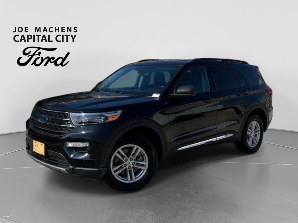 Certified 2023 Ford Explorer XLT w/ Equipment Group 202A AWD/4WD image 2