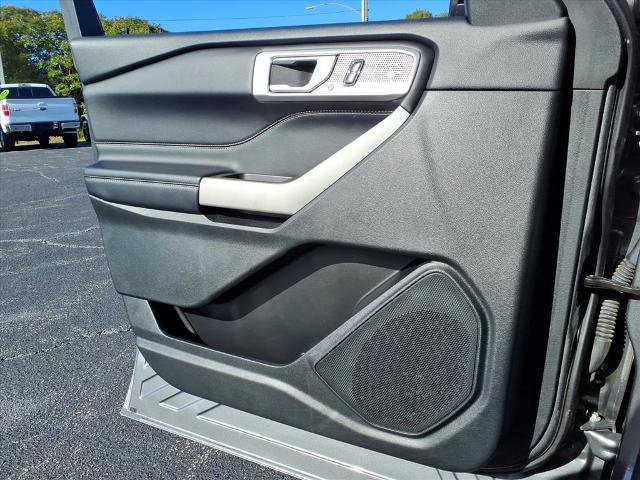 Certified 2023 Ford Explorer Limited image 12