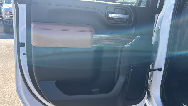 Used 2021 Chevrolet Silverado 2500 High Country AWD/4WD image 14