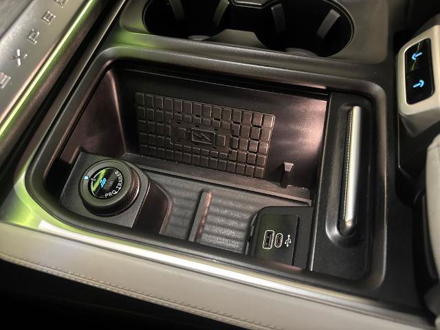 Certified 2025 Ford Expedition Platinum w/ Driver's Package AWD/4WD image 31