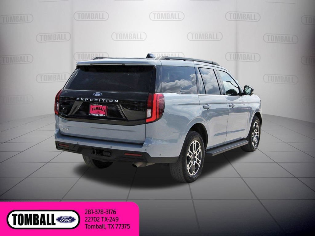 Certified 2025 Ford Expedition Active AWD/4WD image 7