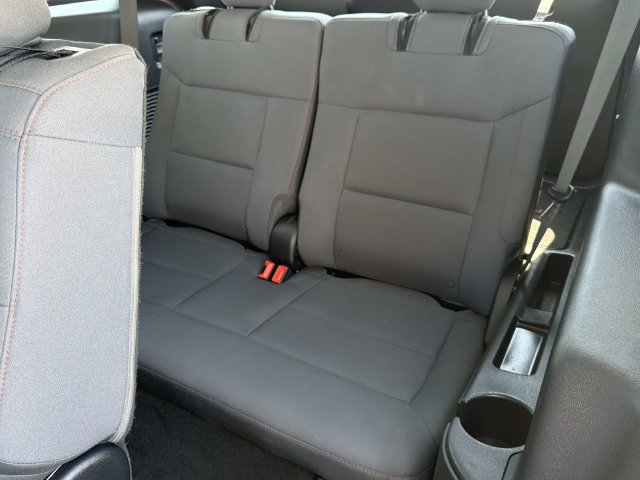 Certified 2025 Ford Explorer Active RWD image 22