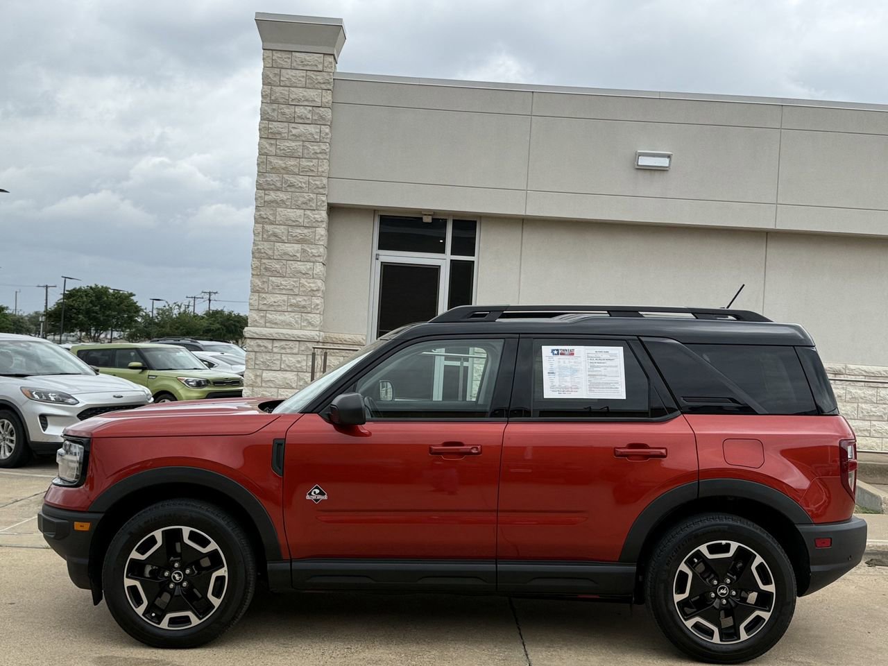 Certified 2024 Ford Bronco Sport Outer Banks w/ Tech Package image 3